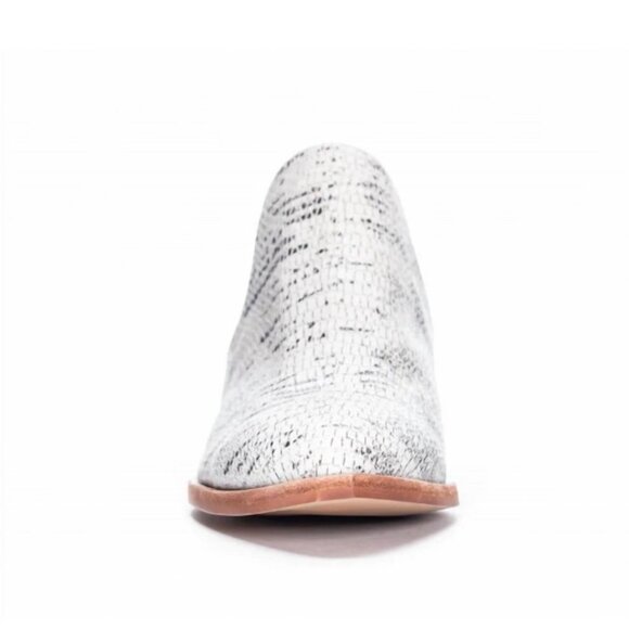 Chinese Laundry Fortune Lizard Booties - Picture 3 of 11